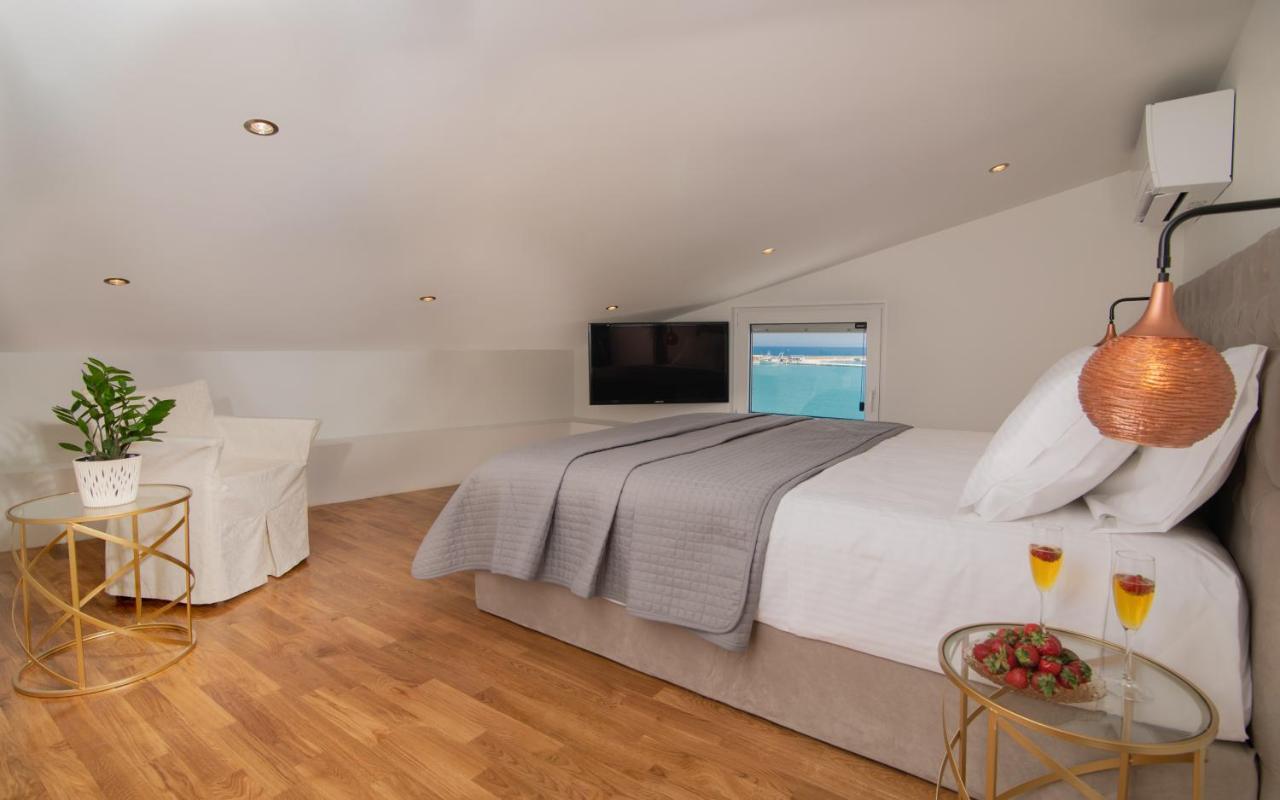 Minimal Loft With Sea View Over Zakynthos Harbor! Eksteriør billede