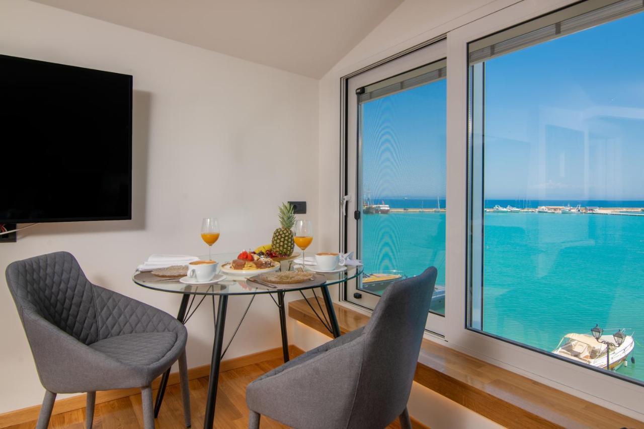 Minimal Loft With Sea View Over Zakynthos Harbor! Eksteriør billede